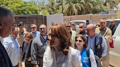 مفوضية اللاجئين توقف مساعدات أساسية في مصر