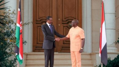 استقبال الرئيس الكيني وليام روتو لقائد قوات الدعم السريع حميدتي في 2024