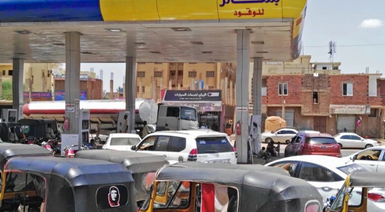 محطة بنزين