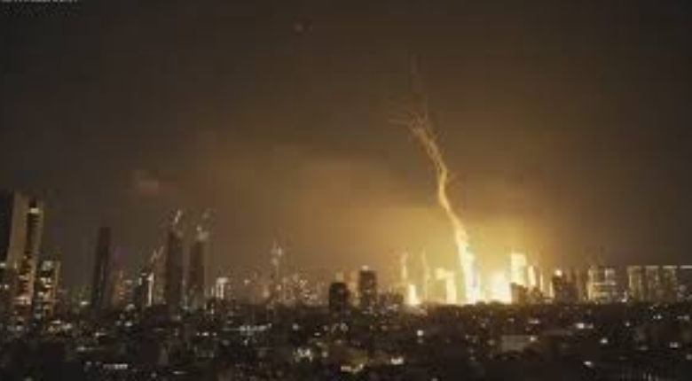 إيران