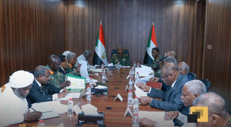 برئاسة البرهان - مجلس الأمن والدفاع يعقد اجتماعه ويطمئن على الوضع الأمني والسياسي في البلاد